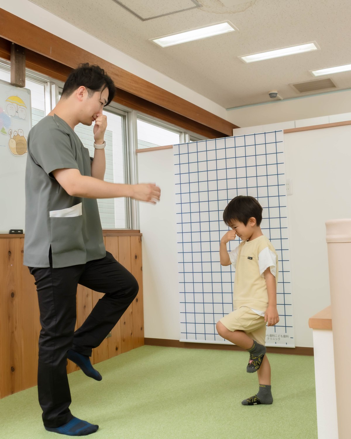 姿勢と呼吸を整えるトレーニングの様子